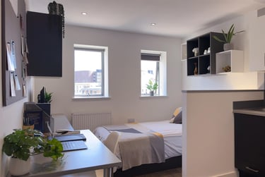 1 bed studio, 170 Armada Way, City Centre, Plymouth, PL11LB - Image 2